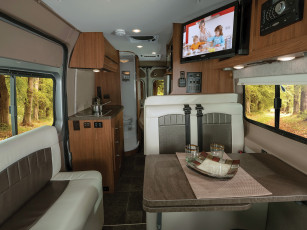 Картинка автомобили интерьеры 2014 travato winnebago