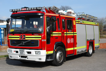 Картинка автомобили пожарные+машины пожарный автомобиль спецтехника