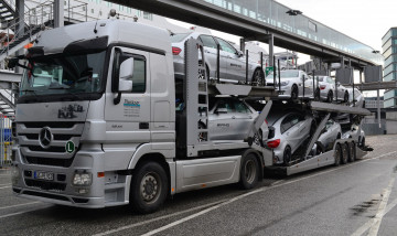 Картинка mercedes автомобили mercedes+trucks mercedes-benz двигатели автобусы грузовики легковые подразделение daimler ag германия