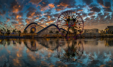 Картинка города диснейленд утро рассвет парк водоем аттракционы
