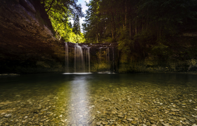 Обои картинки фото природа, водопады, водопад, лес, река