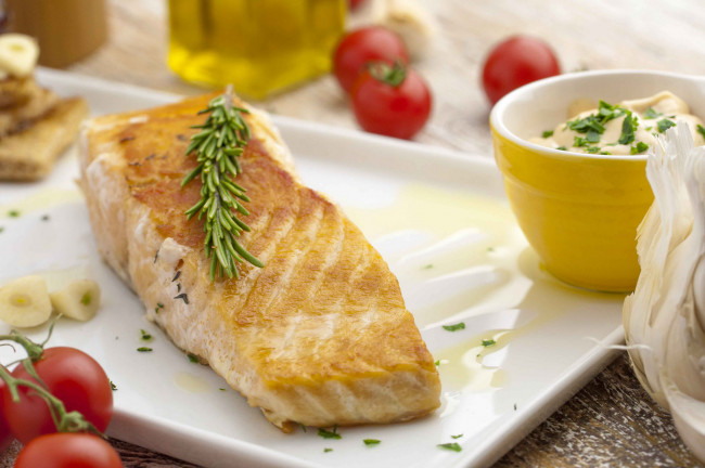 Обои картинки фото еда, рыба,  морепродукты,  суши,  роллы, лосось