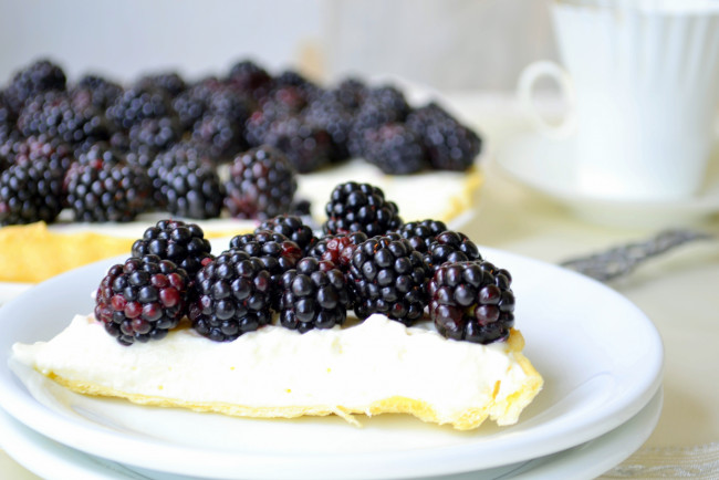 Обои картинки фото еда, торты, ежевика, торт