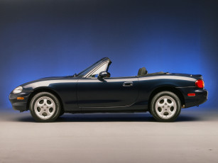 Картинка автомобили mazda