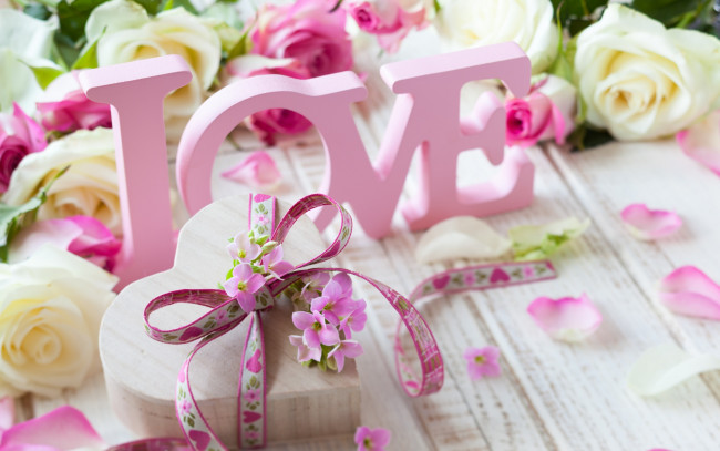 Обои картинки фото праздничные, день святого валентина,  сердечки,  любовь, розы, лепестки, бант