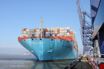 Картинка корабли грузовые+суда контейнеровоз