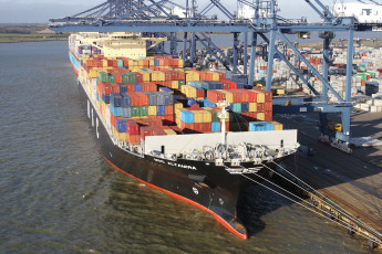 Картинка корабли грузовые+суда контейнеровоз