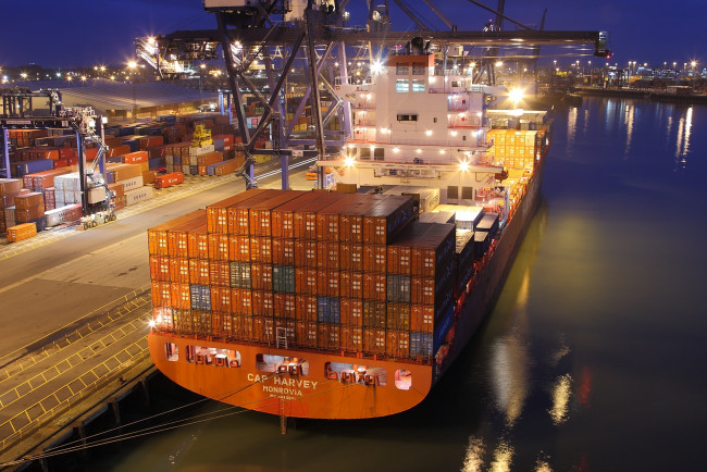 Обои картинки фото корабли, грузовые суда, контейнеровоз