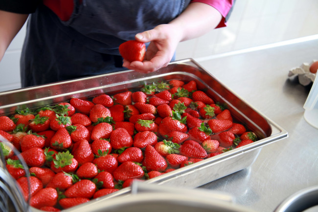 Обои картинки фото еда, клубника,  земляника