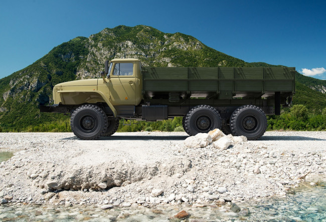 Обои картинки фото урал- 43202, автомобили, урал, урал-, 43202, автомобиль, грузовик, бортовой