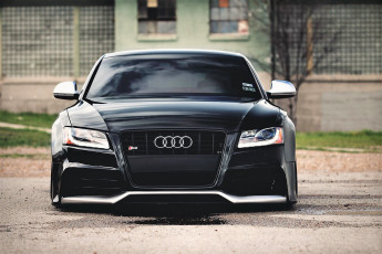 Картинка audi+s5 автомобили audi черный двор