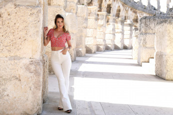 обоя девушки, cara mell, брюки, топ, браслеты