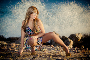 Картинка -Unsort+Блондинки девушки unsort блондинки брызги ножки