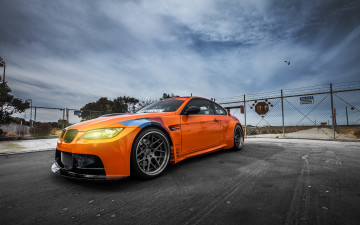 Картинка автомобили bmw оранжевый