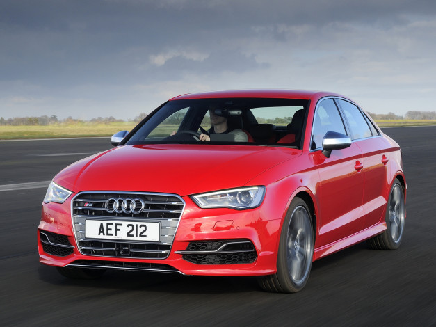 Обои картинки фото автомобили, audi, s3, sedan, uk-spec, 8v, 2013, красный