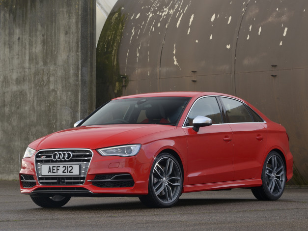 Обои картинки фото автомобили, audi, uk-spec, 8v, sedan, s3, красный, 2013