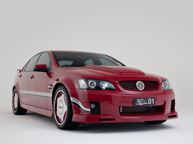Обои картинки фото автомобили, holden, красный, retro, vc, 30th, anniversary, commodore