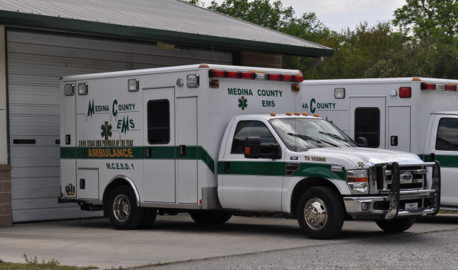 Обои картинки фото автомобили, скорая помощь, помощь, медицинская, спецтехника