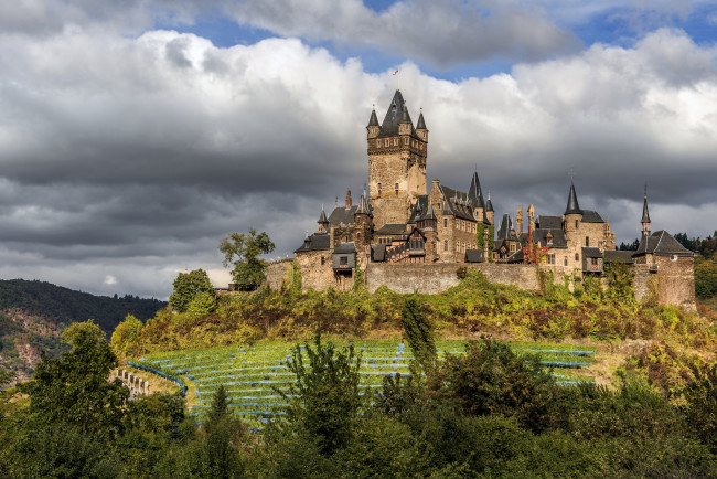 Обои картинки фото города, - дворцы,  замки,  крепости, холм