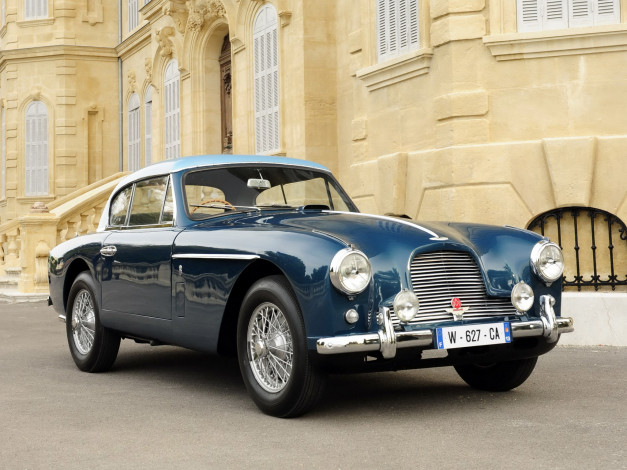 Обои картинки фото aston martin db2, 4 fixed head coupe notchback mkii 1955, автомобили, aston martin, aston, martin, db2-4, fixed, head, coupe, notchback, mkii, 1955