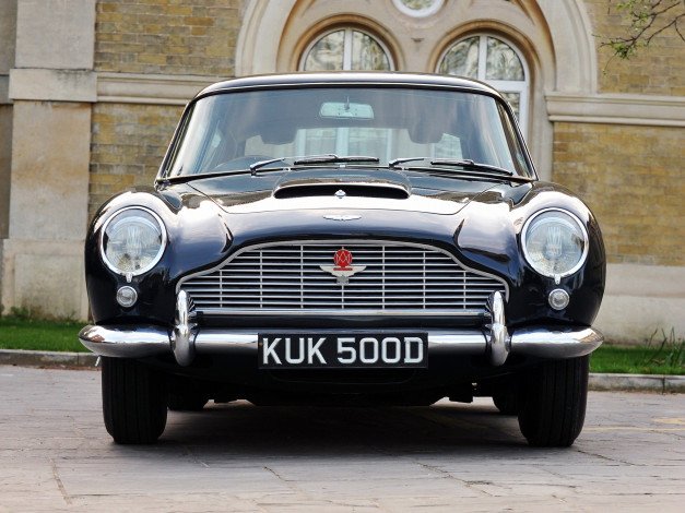 Обои картинки фото aston martin db5 vantage shooting brake by harold radford 1965, автомобили, aston martin, shooting, radford, harold, 1965, brake, db5, vantage, aston, martin