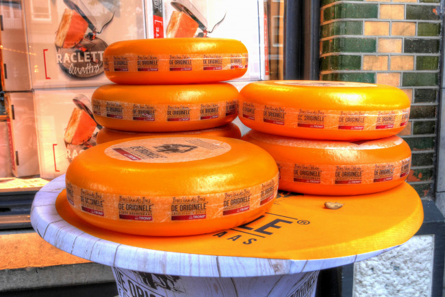 Обои картинки фото еда, сырные изделия, снедь