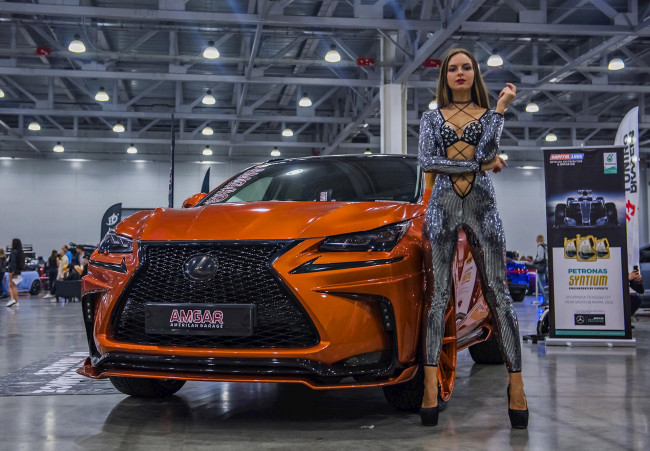 Обои картинки фото автомобили, -авто с девушками, lexus