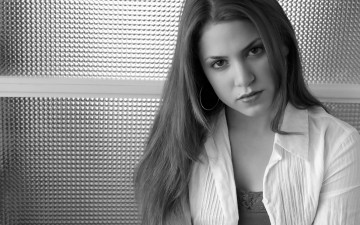 Картинка Nikki+Reed девушки   черно-белое фото