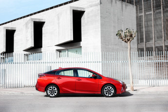 Картинка автомобили toyota prius worldwide 2016г