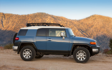 Картинка toyota+fj+cruiser+2013 автомобили toyota cruiser fj 2013