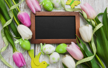 Картинка праздничные пасха цветы яйца colorful тюльпаны happy wood pink flowers tulips easter purple eggs decoration