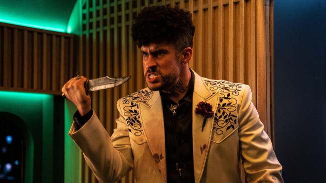 Обои картинки фото bullet train || 2022, кино фильмы, bullet train, bullet, train, боевик, триллер, детектив, bad, bunny, быстрее, пули