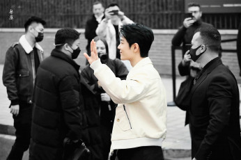 Картинка разное знаменитости сяо чжань люди жест