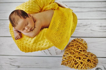 Картинка разное дети ребенок подушка сердечко