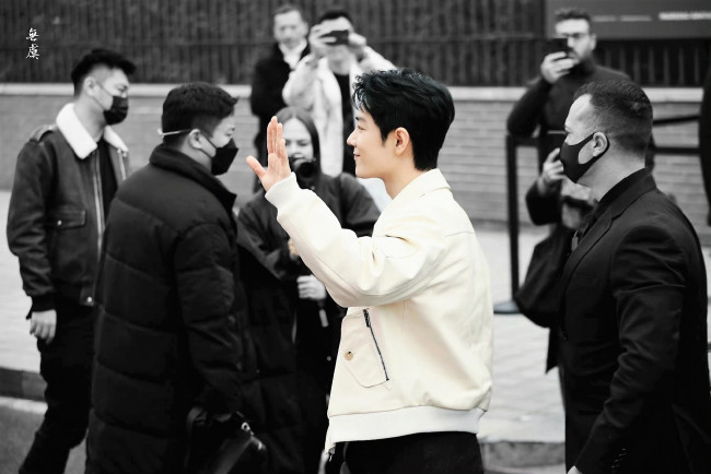 Обои картинки фото разное, знаменитости, сяо, чжань, люди, жест