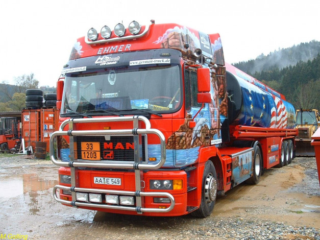 Обои картинки фото автомобили, man