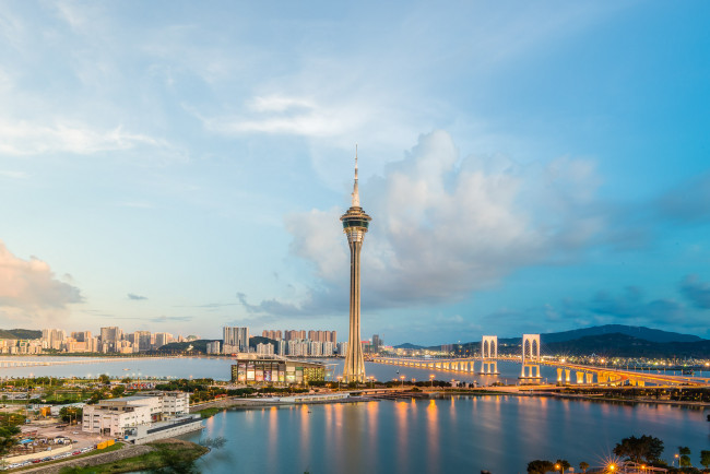 Обои картинки фото macau tower, города, макао , китай, мост, вышка