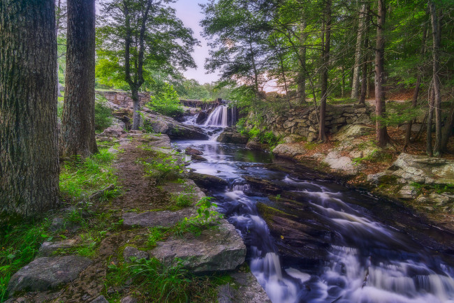 Обои картинки фото природа, водопады, река, водопад, лес