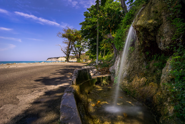 Обои картинки фото природа, водопады, водопад, лес, река