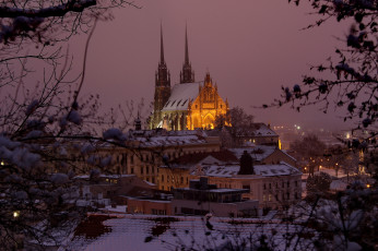 Картинка cathedrale+of+st +peter+and+st +paull города -+католические+соборы +костелы +аббатства храм ночь