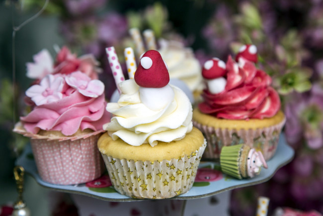 Обои картинки фото еда, пирожные,  кексы,  печенье, маффины