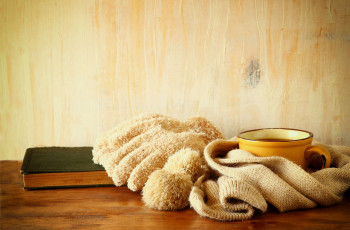 Картинка разное канцелярия +книги книга чашка напиток шарф