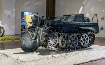 Картинка мотоциклы -unsort