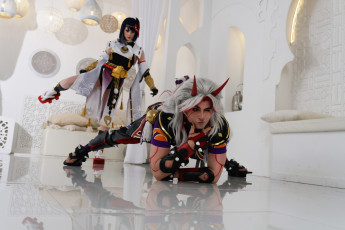 Картинка разное мужчина+женщина парень девушка костюмы пинок