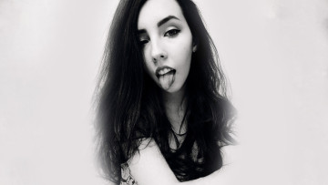 Картинка девушки -+черно-белые красивая девушка