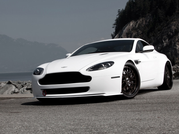 Обои картинки фото автомобили, aston, martin