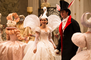 Картинка mirror кино фильмы snow white armie hammer prince alcott lily collins