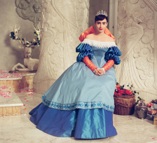 Обои картинки фото mirror, кино, фильмы, lily, collins, snow, white