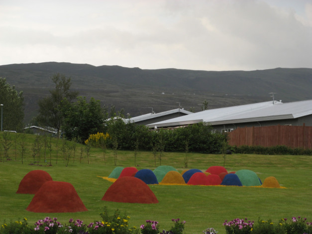 Обои картинки фото разное, сооружения, постройки, цветы, деревья, дома, горы