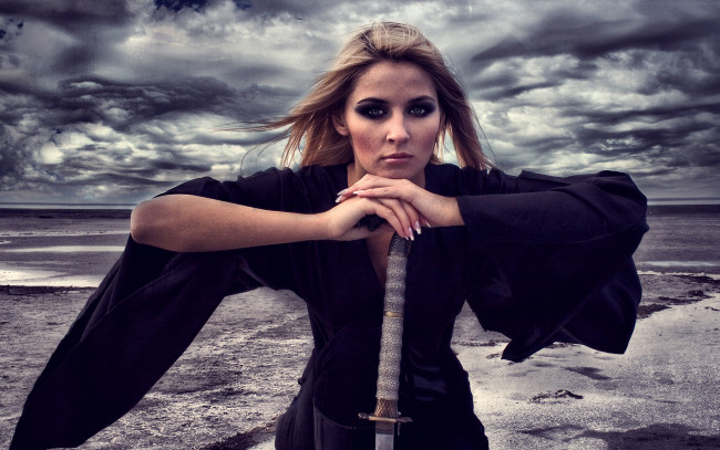 Обои картинки фото -Unsort Девушки с оружием, девушки, unsort, оружием, катана